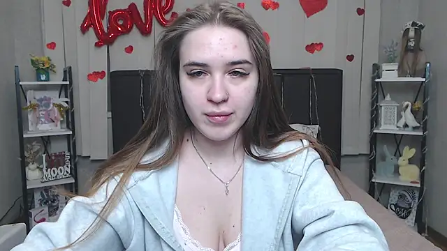 LauraHlot online show from 28, 2, 2026