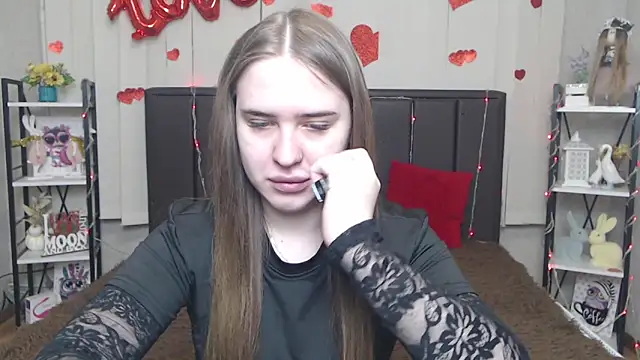 LauraHlot online show from 30, 4, 2026