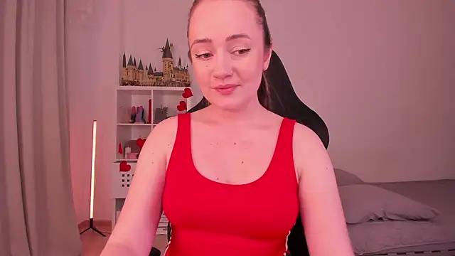 Snapshot of WalkingGirl chatting on 14, 2, 2025 WalkingGirl online show from 14, 2, 2025