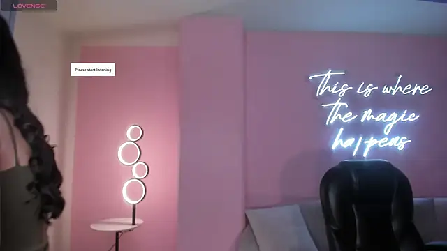 Snapshot of ValeriaVelvet chatting on 4, 6, 2026 ValeriaVelvet online show from 4, 6, 2026