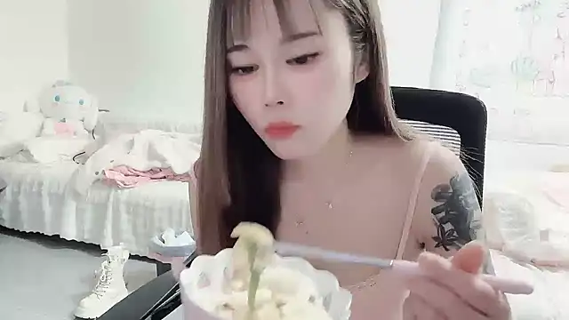 Snapshot of Jia-Xin- chatting on 19, 12, 2024 Jia-Xin- online show from 19, 12, 2024