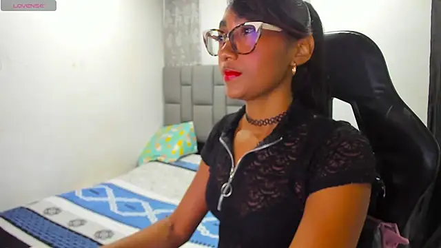 Snapshot of MurphyAngelina chatting on 5, 6, 2026 MurphyAngelina online show from 5, 6, 2026