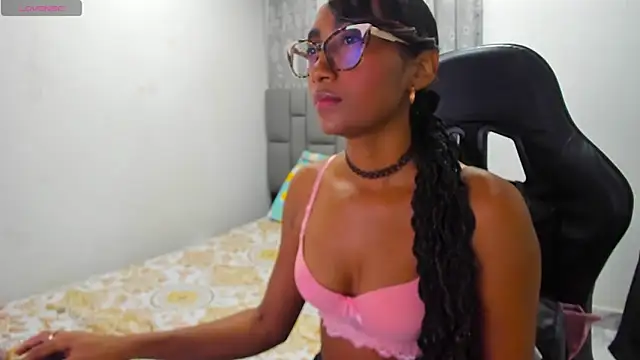 Snapshot of MurphyAngelina chatting on 12, 6, 2026 MurphyAngelina online show from 12, 6, 2026