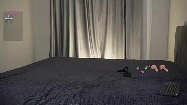 Nik Sharp online show from 8, 5, 2026