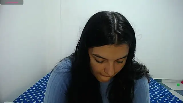 Snapshot of Laurenkenner_ chatting on 17, 12, 2024 Laurenkenner  online show from 17, 12, 2024