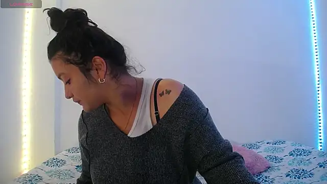 Snapshot of Laurenkenner_ chatting on 18, 2, 2025 Laurenkenner  online show from 18, 2, 2025