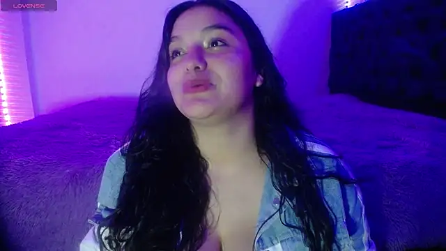 Snapshot of Laurenkenner_ chatting on 17, 10, 2025 Laurenkenner  online show from 17, 10, 2025