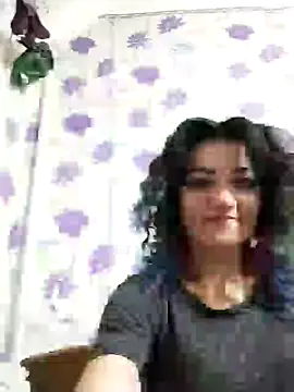 Snapshot of SweetLeila40 chatting on 7, 2, 2025 SweetLeila40 online show from 7, 2, 2025