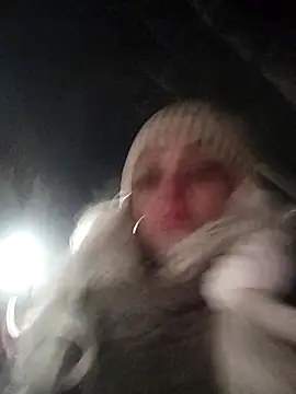 Snapshot of SweetLeila40 chatting on 21, 2, 2026 SweetLeila40 online show from 21, 2, 2026