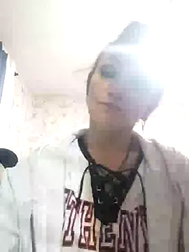 Snapshot of SweetLeila40 chatting on 19, 3, 2026 SweetLeila40 online show from 19, 3, 2026