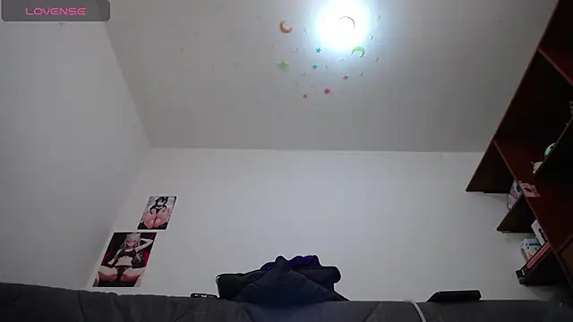 Laila Laly online show from 17, 2, 2025