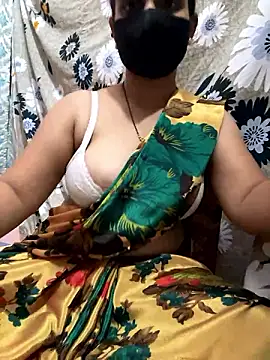 Snapshot of pikaindian chatting on 4, 12, 2024 pikaindian online show from 4, 12, 2024