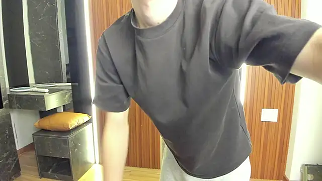 calvin love you online show from 29, 4, 2026