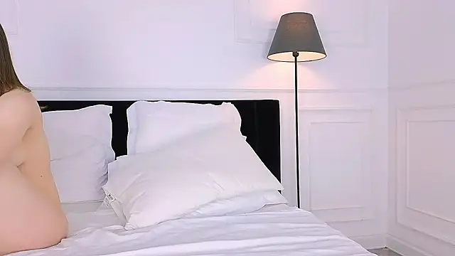 MoonAngelic online show from 17, 2, 2025