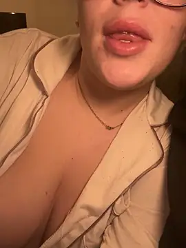 lilylush24 online show from 22, 1, 2025