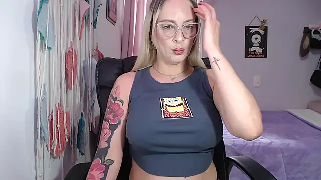 yulieth anamar online show from 25, 2, 2025