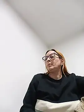 yulieth anamar online show from 27, 6, 2026