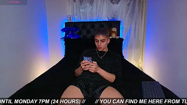 James1lee  online show from 2, 8, 2026