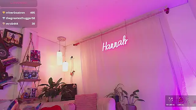 HANNAH LOVEE online show from 7, 7, 2026