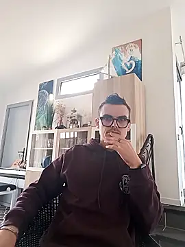 GLouglou19 online show from 2, 3, 2026