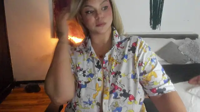 Snapshot of cattleya_campbell chatting on 15, 7, 2026 cattleya campbell online show from 15, 7, 2026