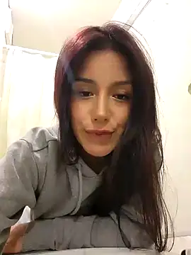 Snapshot of Lau1127 chatting on 10, 9, 2025 Lau1127 online show from 10, 9, 2025