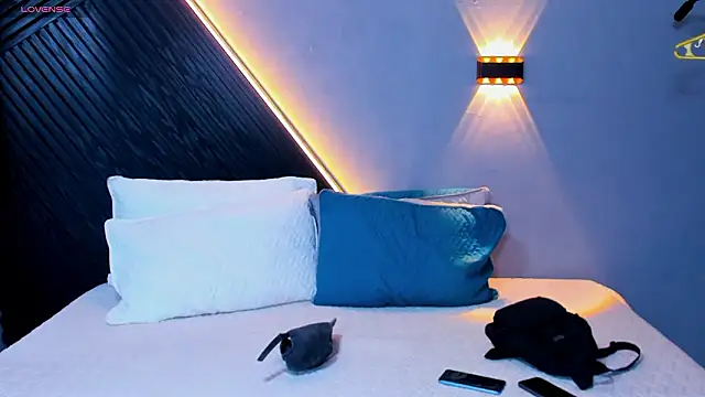 Laia and Aloby online show from 18, 3, 2026