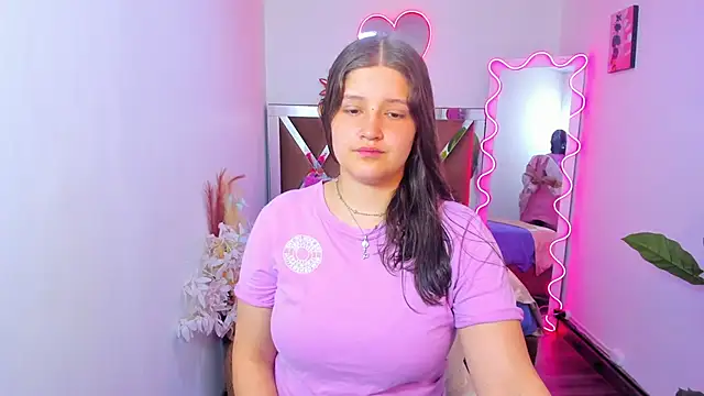 Snapshot of Krysstal_tay chatting on 21, 12, 2024 Krysstal tay online show from 21, 12, 2024