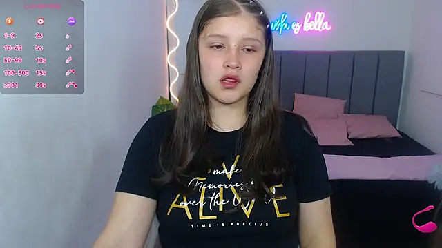 Snapshot of Krysstal_tay chatting on 6, 3, 2025 Krysstal tay online show from 6, 3, 2025