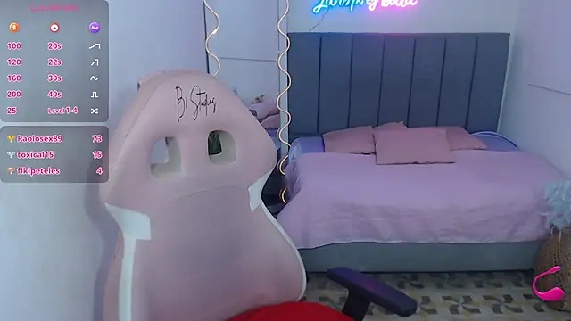 Snapshot of Krysstal_tay chatting on 13, 3, 2025 Krysstal tay online show from 13, 3, 2025