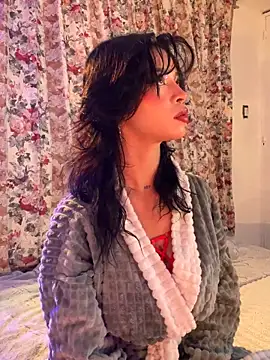 Kitty arts online show from 19, 4, 2026