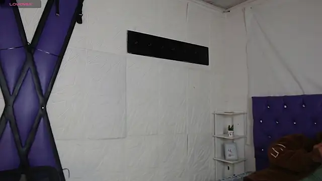 Snapshot of Nikol_Rang__ chatting on 10, 1, 2025 Nikol Rang   online show from 10, 1, 2025