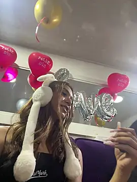 Snapshot of Nikol_Rang__ chatting on 18, 2, 2025 Nikol Rang   online show from 18, 2, 2025