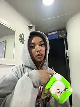 Snapshot of Nikol_Rang__ chatting on 23, 2, 2025 Nikol Rang   online show from 23, 2, 2025