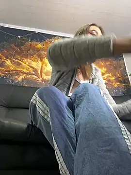 Snapshot of Nikol_Rang__ chatting on 24, 2, 2025 Nikol Rang   online show from 24, 2, 2025