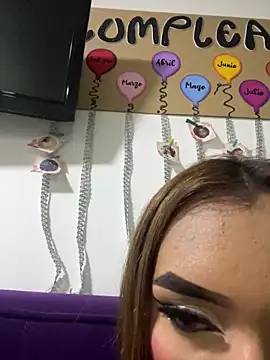 Snapshot of Nikol_Rang__ chatting on 1, 3, 2025 Nikol Rang   online show from 1, 3, 2025