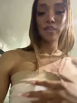 Snapshot of Nikol_Rang__ chatting on 2, 3, 2025 Nikol Rang   online show from 2, 3, 2025