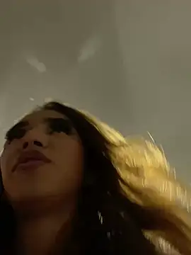 Snapshot of Nikol_Rang__ chatting on 12, 3, 2025 Nikol Rang   online show from 12, 3, 2025