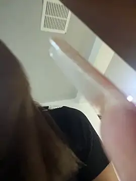 Snapshot of Nikol_Rang__ chatting on 21, 3, 2025 Nikol Rang   online show from 21, 3, 2025