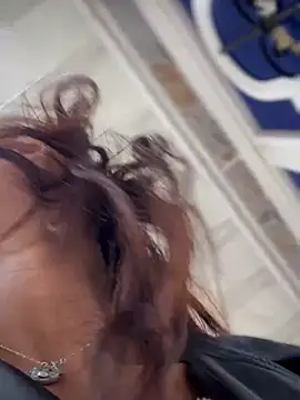 Snapshot of Nikol_Rang__ chatting on 22, 9, 2025 Nikol Rang   online show from 22, 9, 2025