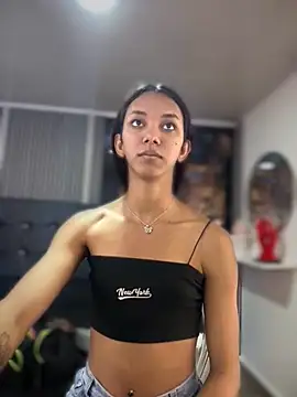 Snapshot of Nikol_Rang__ chatting on 26, 9, 2025 Nikol Rang   online show from 26, 9, 2025