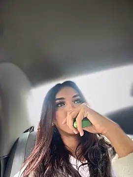 Snapshot of Nikol_Rang__ chatting on 29, 10, 2025 Nikol Rang   online show from 29, 10, 2025