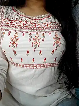 Snapshot of Rina777o chatting on 9, 7, 2026 Rina777o online show from 9, 7, 2026