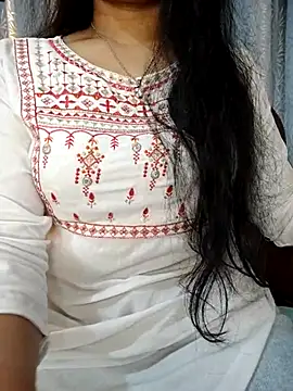 Snapshot of Rina777o chatting on 18, 7, 2026 Rina777o online show from 18, 7, 2026