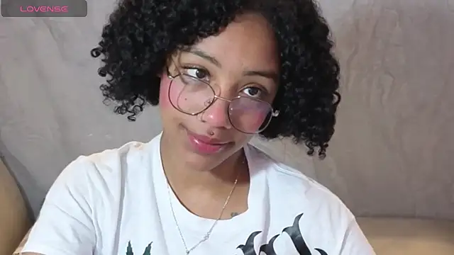 Violeth b online show from 15, 10, 2025