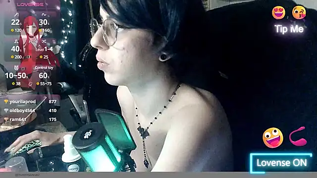 Snapshot of LisandreLaVenale chatting on 13, 12, 2024 LisandreLaVenale online show from 13, 12, 2024