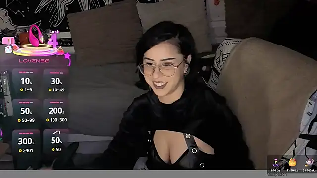 Snapshot of LisandreLaVenale chatting on 15, 11, 2025 LisandreLaVenale online show from 15, 11, 2025