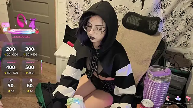 Snapshot of LisandreLaVenale chatting on 10, 3, 2026 LisandreLaVenale online show from 10, 3, 2026