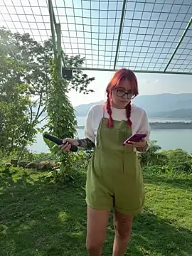 sofia218 online show from 10, 3, 2025