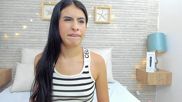 IssabellaLopez online show from 1, 2, 2025